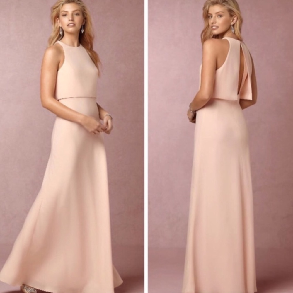 BNWT Iva Crepe Maxi size 4 color powder